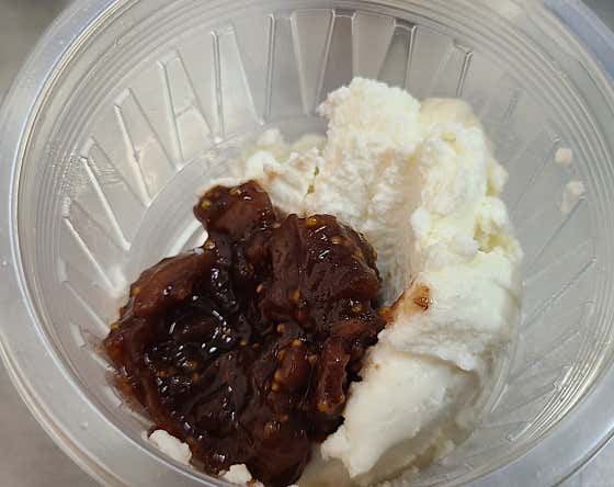 무화과 크림치즈 메뉴 사진(네이버)
