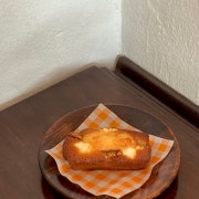 무화과크림치즈 휘낭시에 메뉴 사진(네이버)