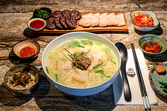 1인 세트 국수선택1 + 순대,돔베 메뉴 사진(네이버)