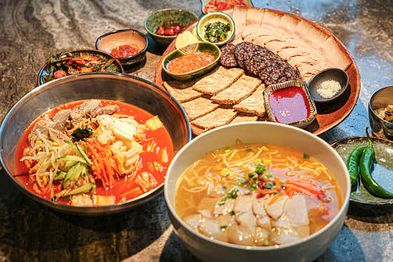 2인세트 국수선택2+순대,돔베,편육 메뉴 사진(네이버)