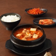 고기듬뿍 김치찌개 메뉴 사진(네이버)