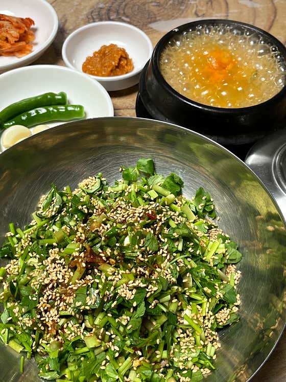 미나리비빔밥(단품) 메뉴 사진(네이버)