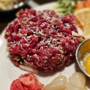 한우육회250g 메뉴 사진(네이버)