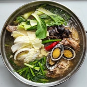 전복능이닭백숙 메뉴 사진(네이버)