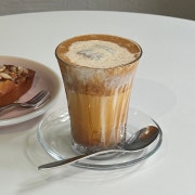 쎄그 라떼 (Ice only) 메뉴 사진(네이버)