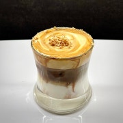 땅콩버터크림 라떼 메뉴 사진(네이버)