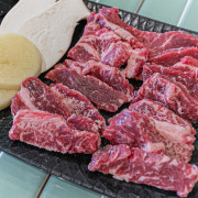 소갈비살(100g) 메뉴 사진(네이버)