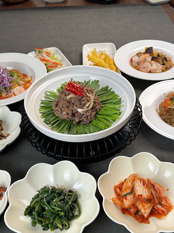 왕릉 불고기 정식 메뉴 사진(네이버)