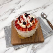 생딸기요거트치즈빙수 메뉴 사진(네이버)