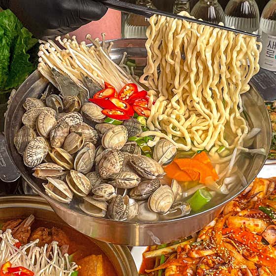 항아리얼큰이칼국수 이미지