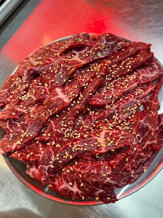 한우 육사시미180g 메뉴 사진(네이버)