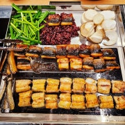 "매일새벽 손수잡는" 장어구이 한접시 메뉴 사진(네이버)