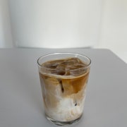 어퍼라떼 메뉴 사진(네이버)