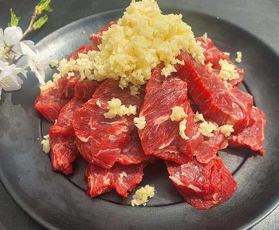 한우양념제비추리 400g 메뉴 사진(네이버)