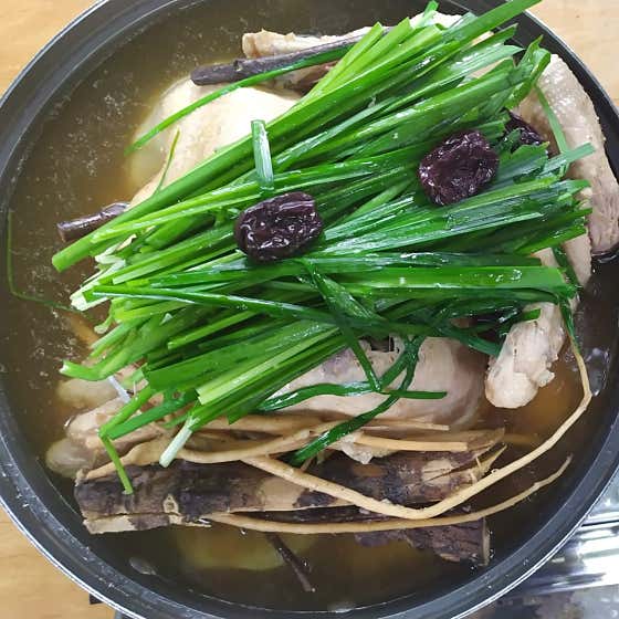 가족set(닭백숙+감자전+묵) 메뉴 사진(네이버)