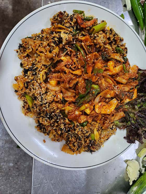 제육볶음+볶음밥 메뉴 사진(네이버)