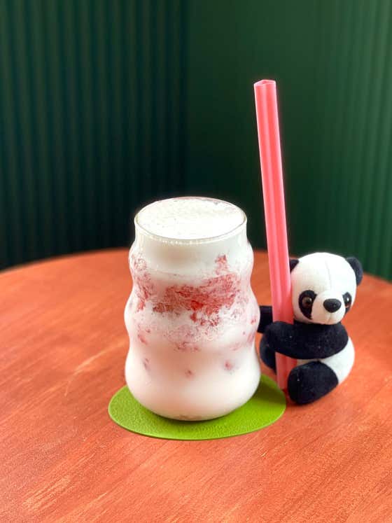 딸기 마블라떼 메뉴 사진(네이버)