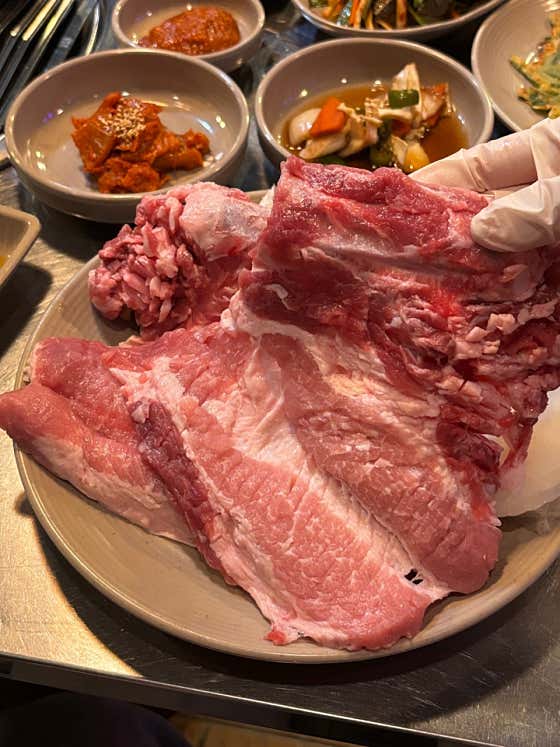 돌고개역 뒷집