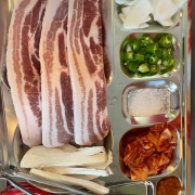 조개+삼겹 메뉴 사진(네이버)