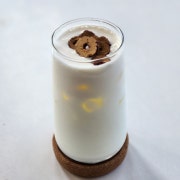 무설탕 더덕쉐이크 메뉴 사진(네이버)