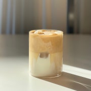 버터 카라멜 아인슈페너 메뉴 사진(네이버)