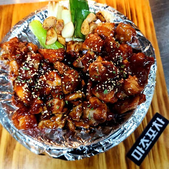 양념 닭구이(데리야끼,숯불,매콤) 메뉴 사진(네이버)