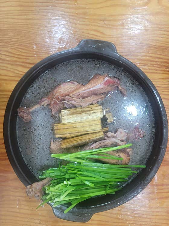 옻오리백숙 메뉴 사진(네이버)