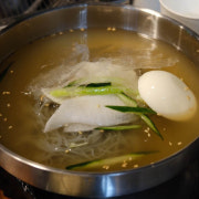 물냉면 메뉴 사진(네이버)