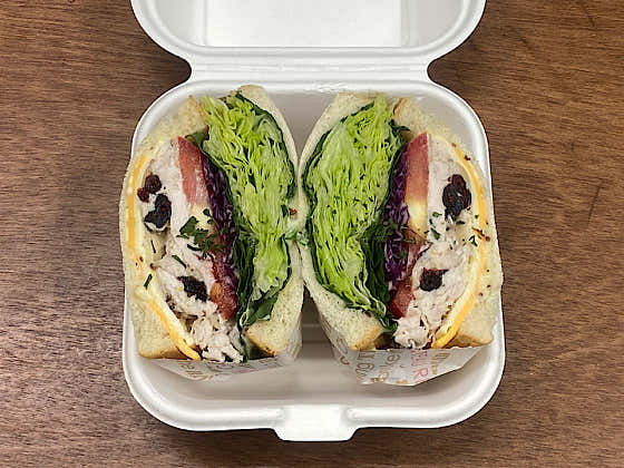 치킨크랜베리샌드위치 메뉴 사진(네이버)