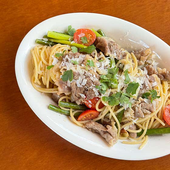 마늘쫑 차돌 파스타 메뉴 사진(네이버)
