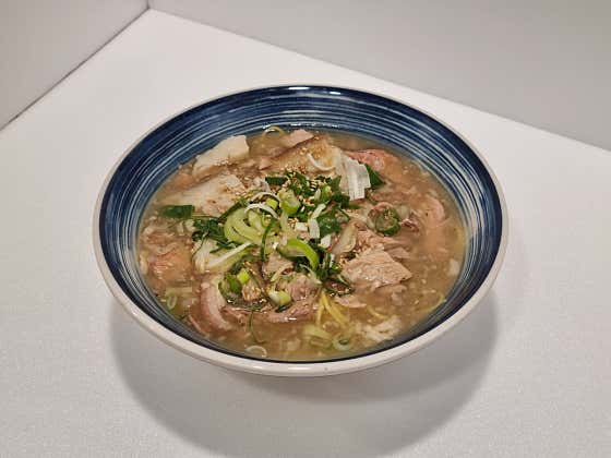 흑돼지고기국수 메뉴 사진(네이버)