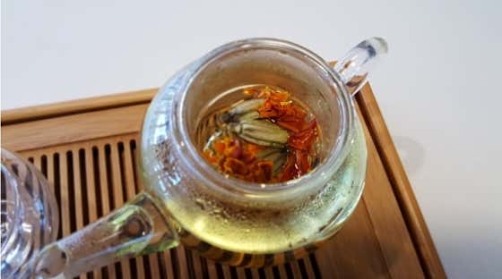 꽃차(메리골드+장미/목련, 팬지) 메뉴 사진(네이버)
