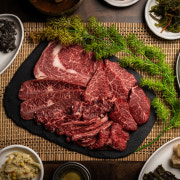1++페밀리세트 800g 메뉴 사진(네이버)