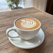 WHITE(카페라떼) 메뉴 사진(네이버)