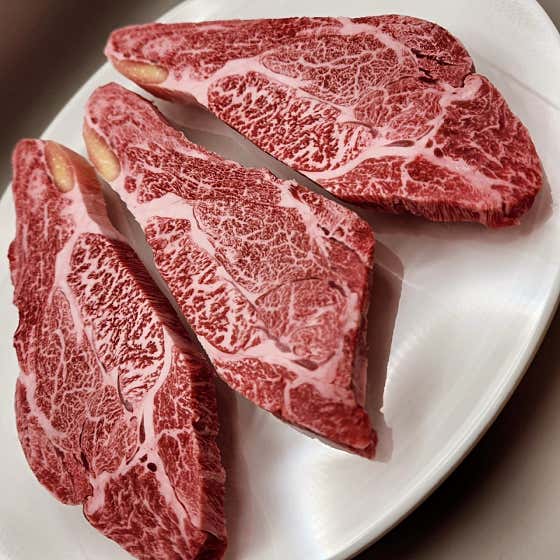 꽃등심(100g) 메뉴 사진(네이버)