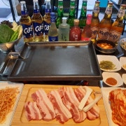 생삼겹살(180g) 메뉴 사진(네이버)