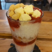 딸기 컵빙수 메뉴 사진(네이버)