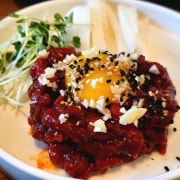 육회 메뉴 사진(네이버)