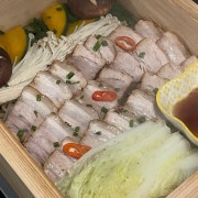 편백찜수육 메뉴 사진(네이버)