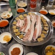 한판 (4인 기준) 메뉴 사진(네이버)