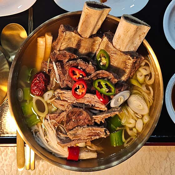 맑은 우대갈비곰탕(특) 메뉴 사진(네이버)
