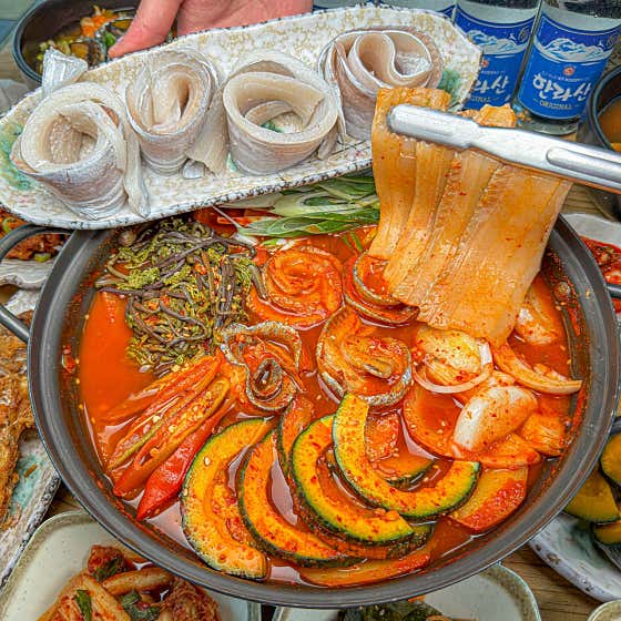 뼈없는 은갈치조림 中 메뉴 사진(네이버)