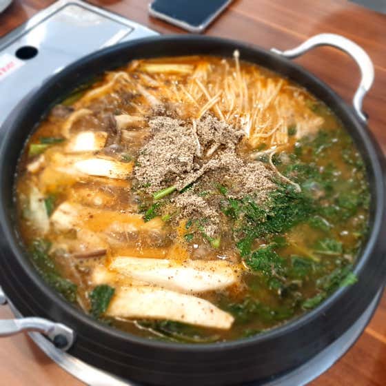 흑염소 전골 메뉴 사진(네이버)