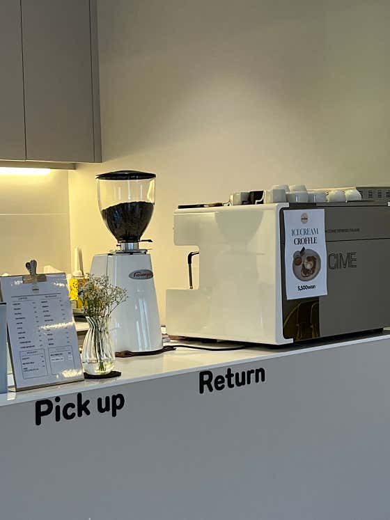 카페오르덴 · 네이버 지도·플레이스 4