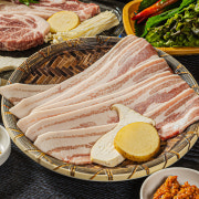 청미 냉 삼겹살(170g) 메뉴 사진(네이버)