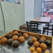 찹쌀팥볼 3개 메뉴 사진(네이버)