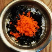 날치알주먹밥 메뉴 사진(네이버)