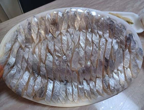 도미회(접시) 메뉴 사진(네이버)