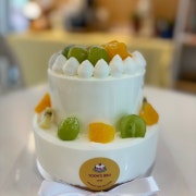 생과일 2단 순우유 생크림 케이크 메뉴 사진(네이버)