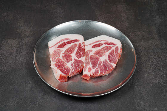 멜조림 흑돼지 목살 180g 메뉴 사진(네이버)